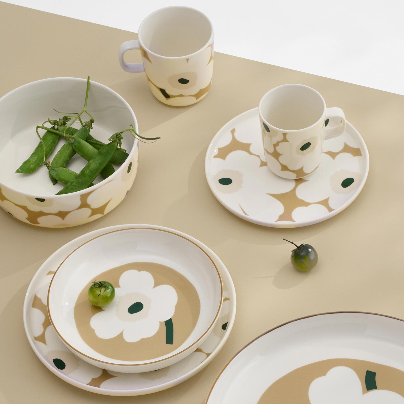 Marimekko Tasse Unikko, Weiss, Beige, Dunkelgrün, 4 dl – Bild 2